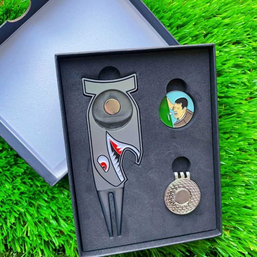 one "Shark"-Divot Tool Set